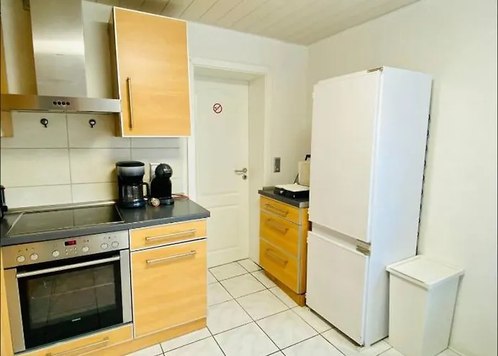 Fuer 2 Monteure In Heppenheim Kirschhausen Heppenheim (Bergstrasse)